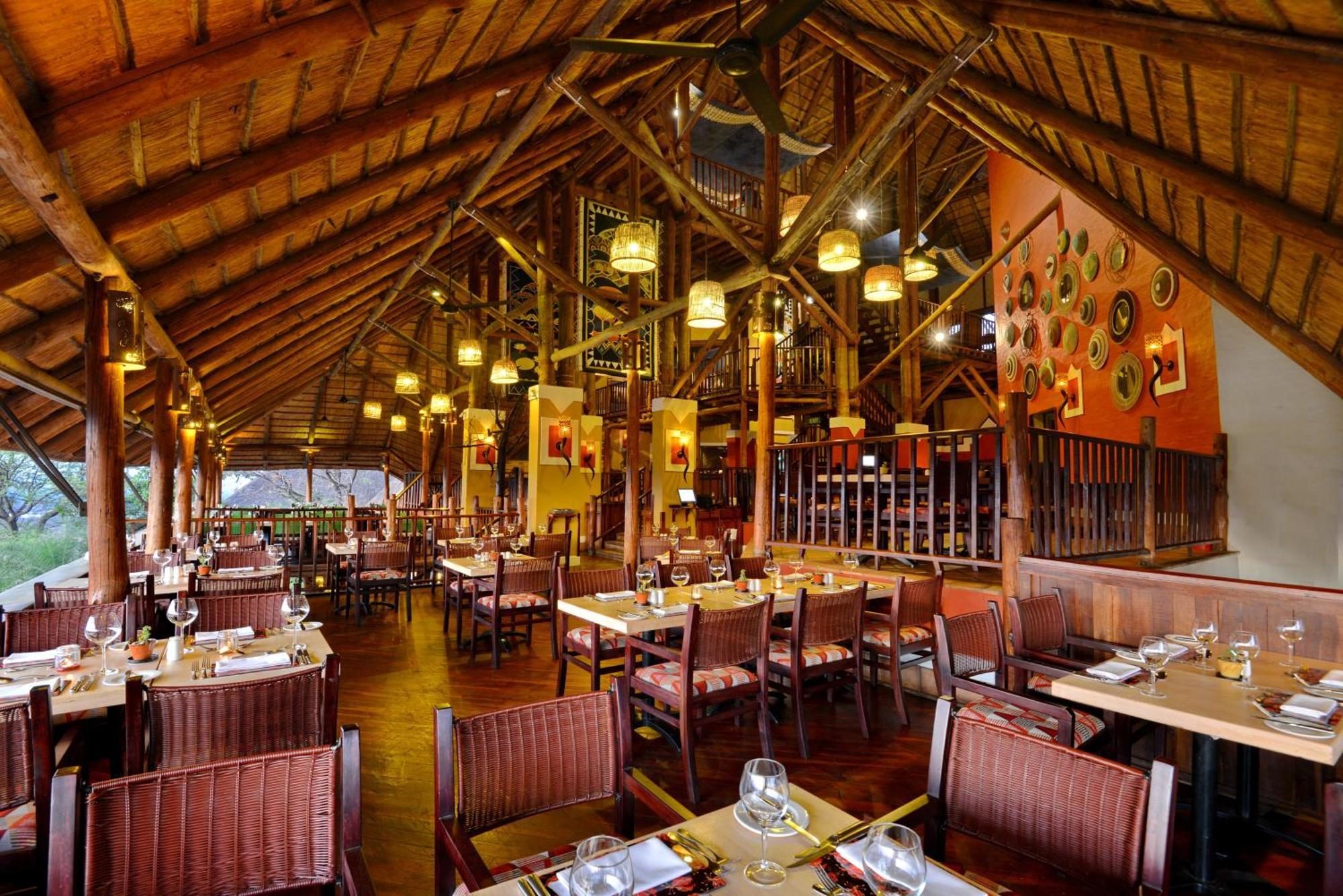 Victoria Falls Safari Suites Exterior foto