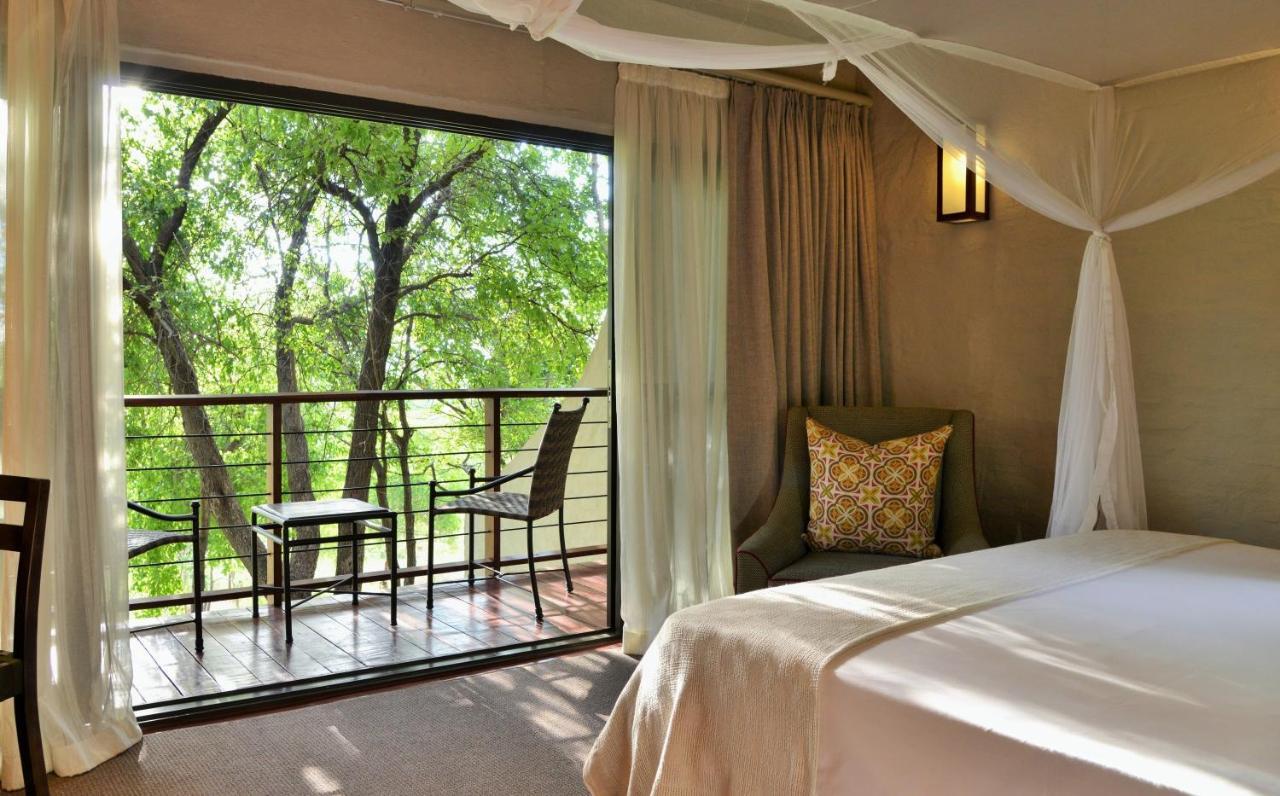 Victoria Falls Safari Suites Quarto foto